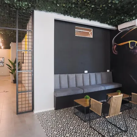 Хостел Cool , Сплит