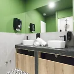 Cool , Split