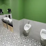 Cool , Hostel