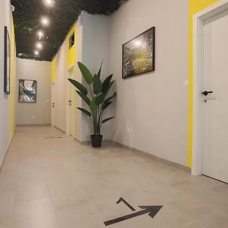 بيت شباب Cool ,