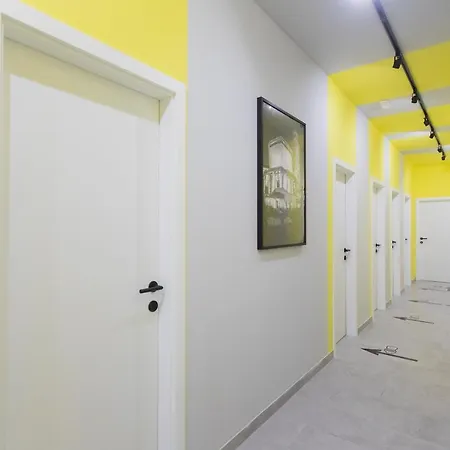 بيت شباب Cool , *