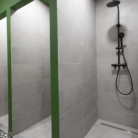 بيت شباب Cool ,