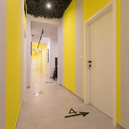 بيت شباب Cool ,