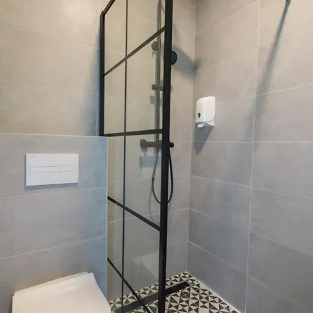 Cool , بيت شباب *