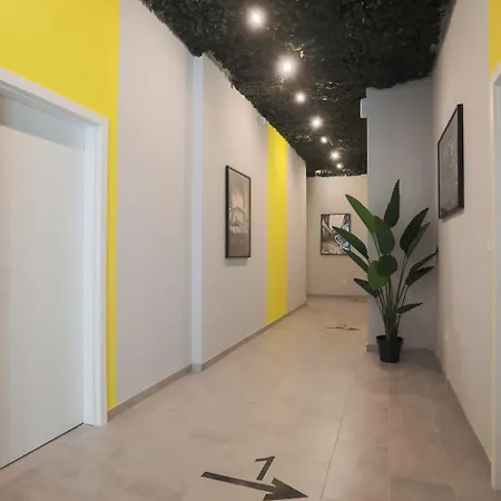 Cool , Hostel Σπλιτ